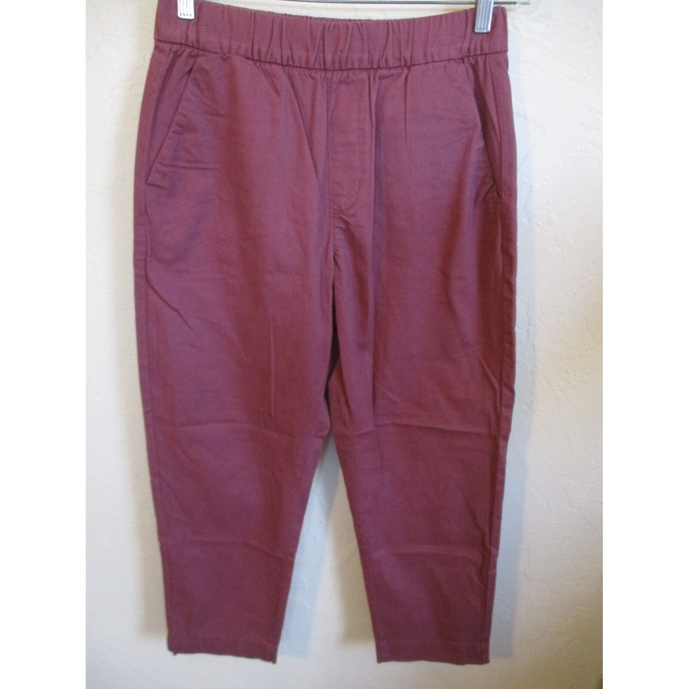 Levis Signature Comfort Cropped Chino Pants Size Medium Maroon